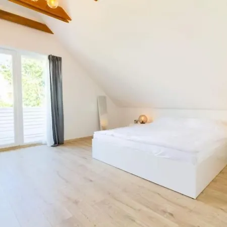 Namas Prie Baseino Palanga